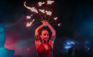 Tűzlélek Társulat tűzzsonglőr eszközei és extrém tűzshow a Sparty-ban.